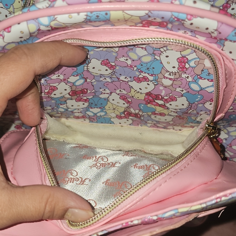 Hello Kitty Pink Backpack - Picture 8 of 9
